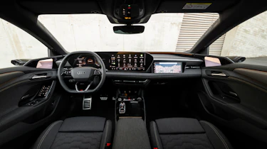 Audi A6 e-tron - interior