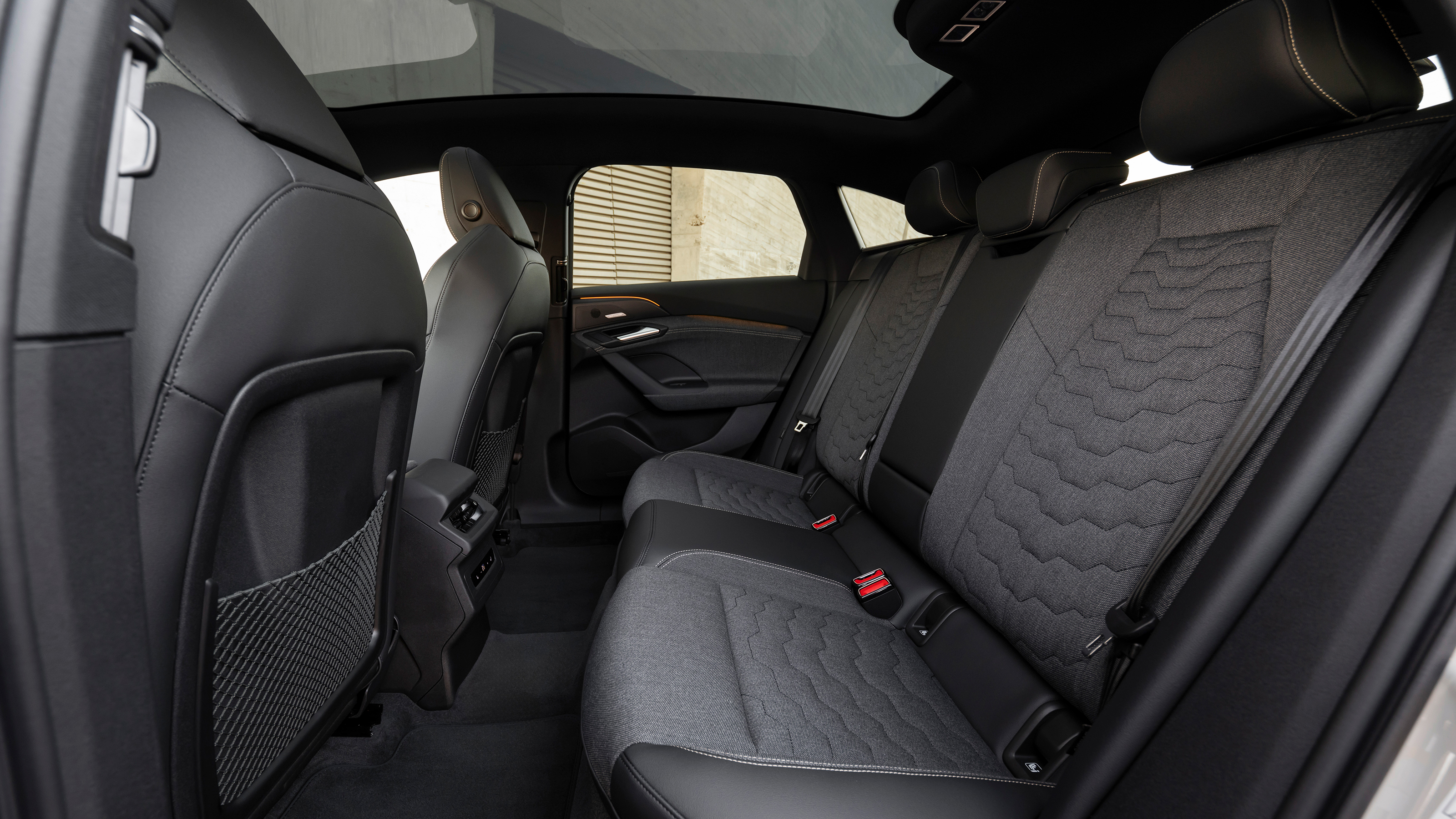 Audi A6 e-tron - rear seats
