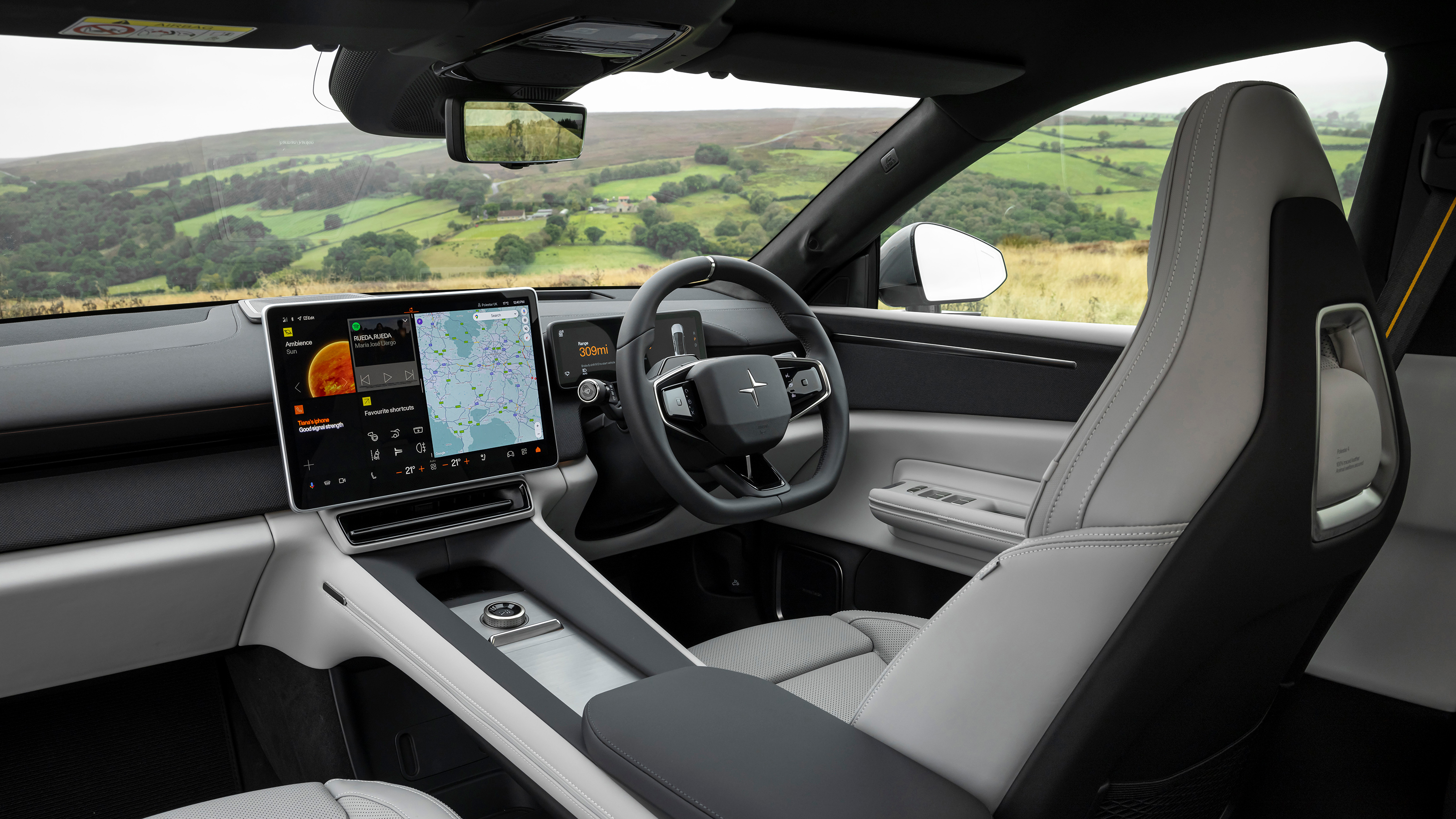 Polestar 4 - dashboard