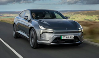 Polestar 4 - front tracking