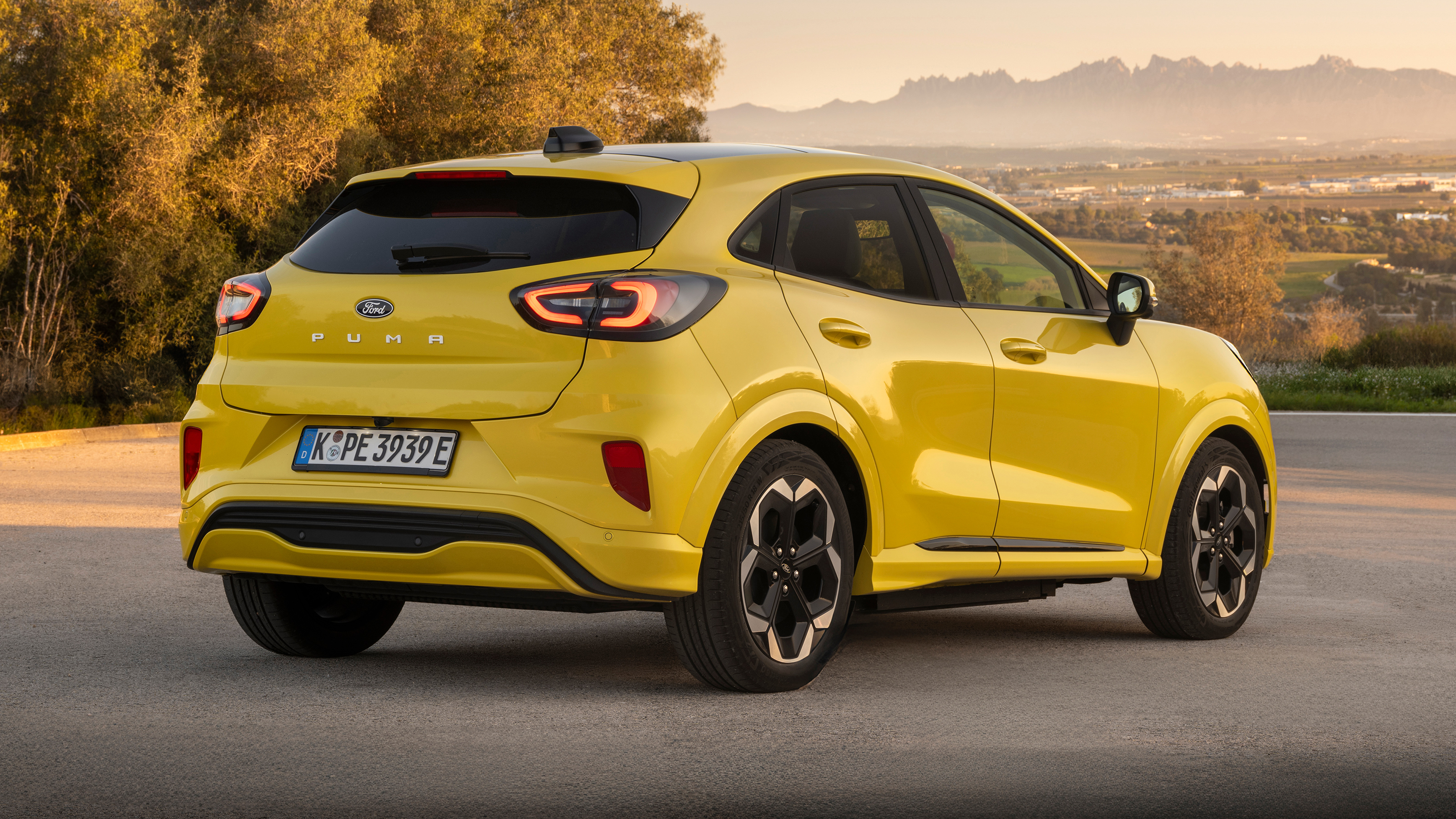 Ford Puma Gen-E - rear static