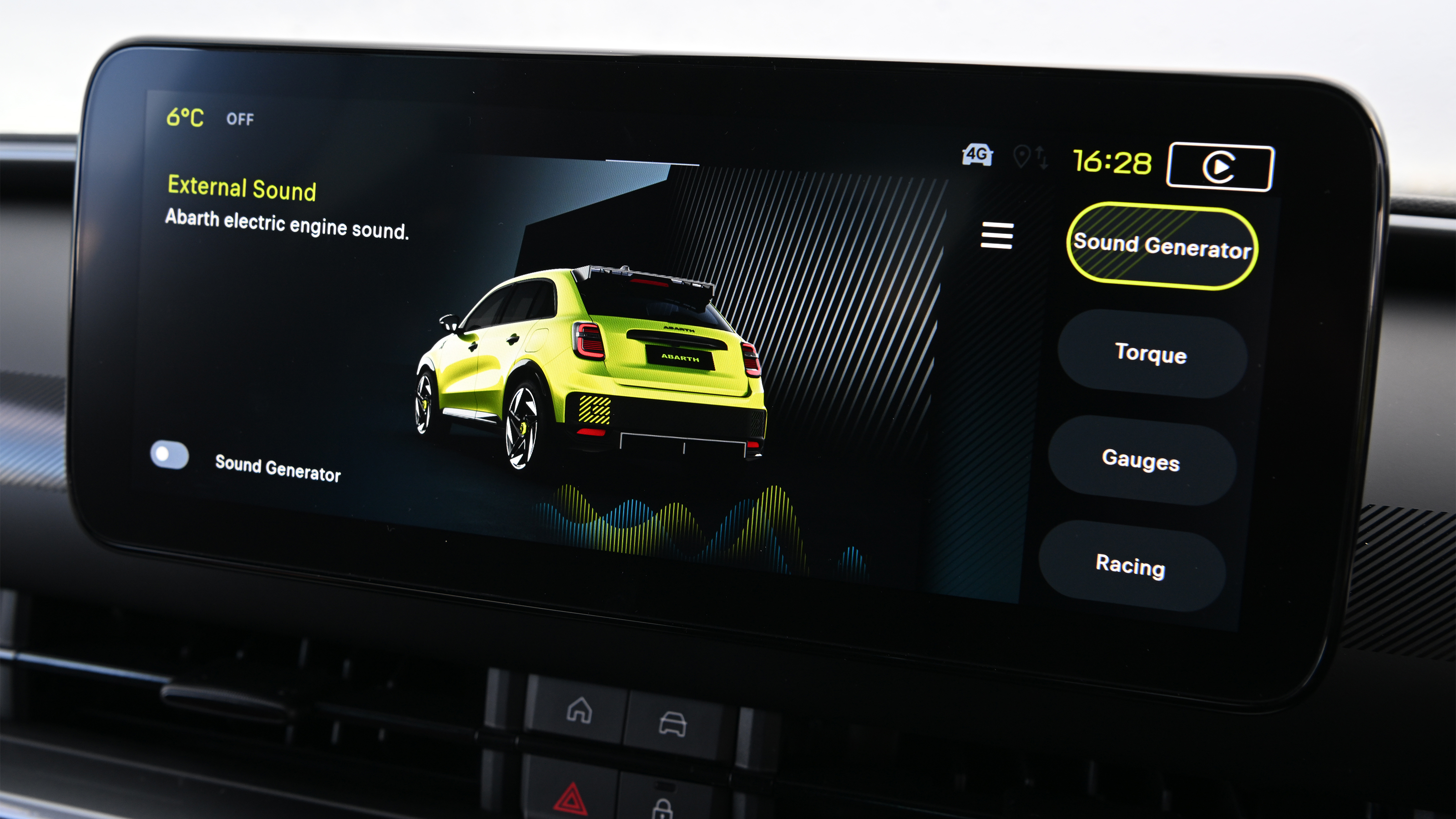 Abarth 600e - infotainment