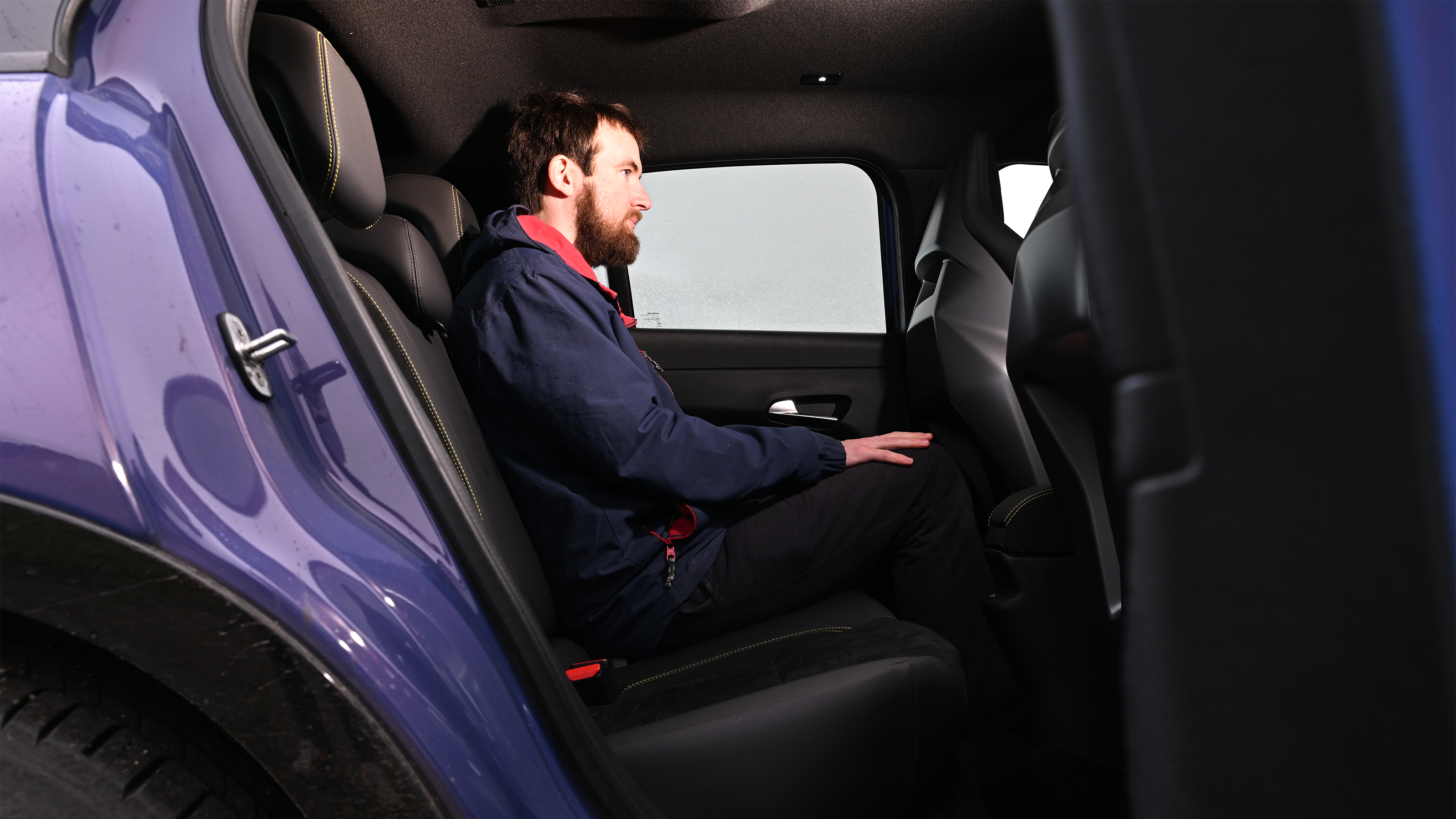 Abarth 600e - rear space