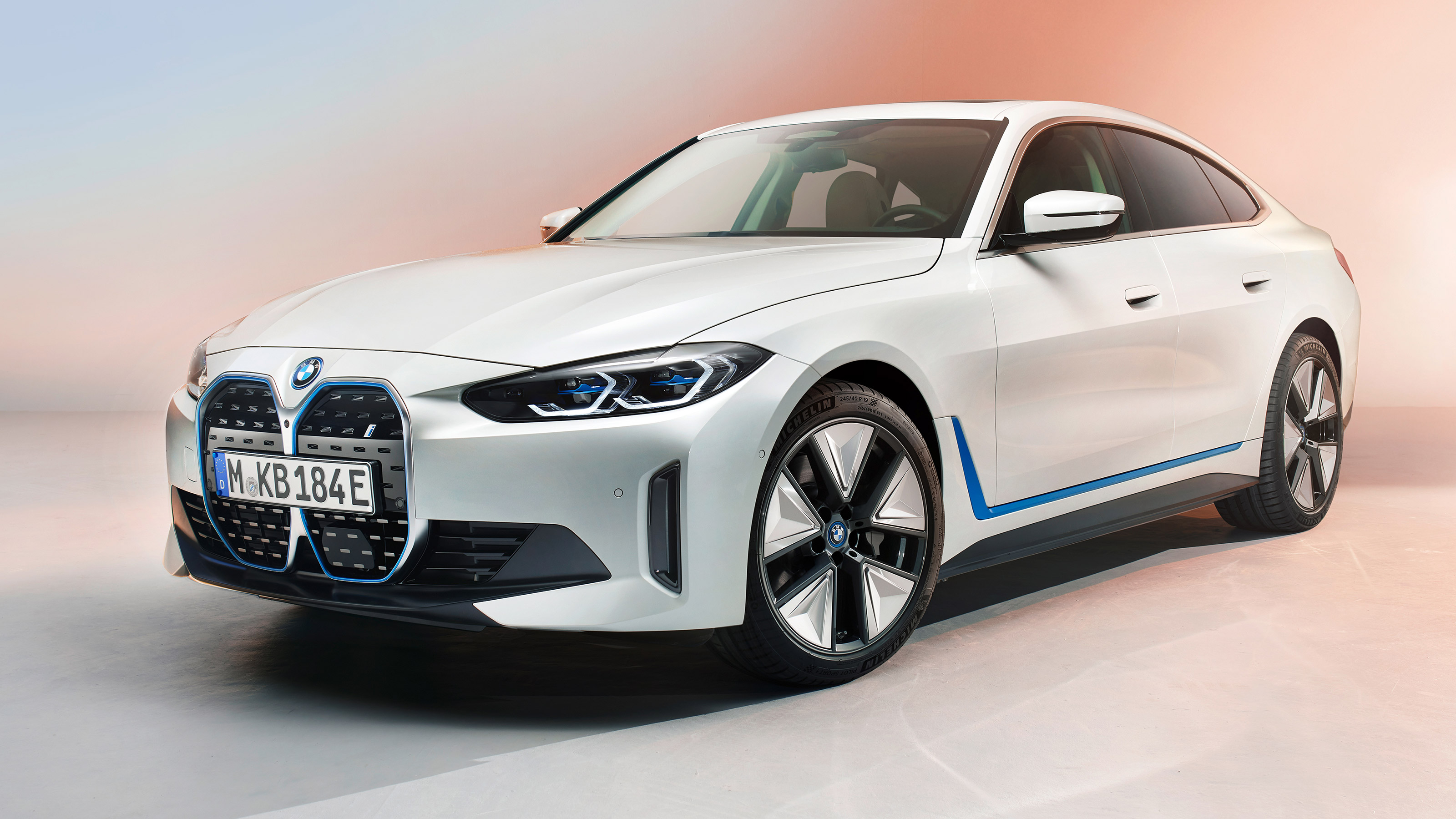 BMW i4